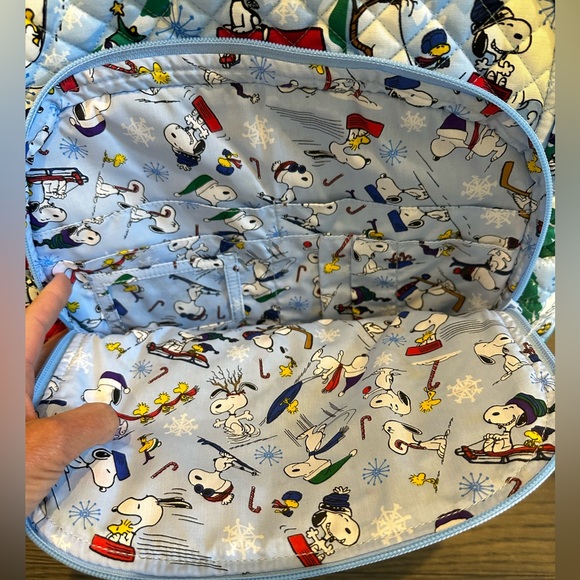 Vera Bradley Snoopy Limited Edition Campus Backpack NWT - Picture 8 of 12